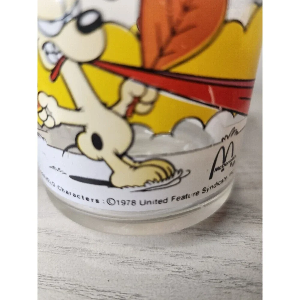 Vintage Garfield And Odie Mcdonalds Cups 1978‎ Set Of 2